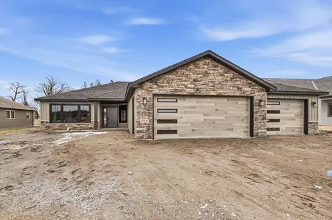 1116 Lanigan Way SW, Saint Joseph, MN 56374