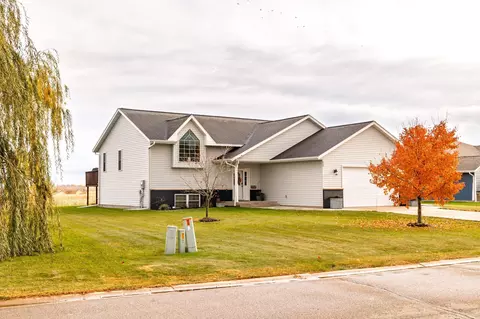 609 W 7th Ave, Osakis, MN 56360