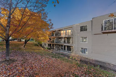 6375 Saint Croix Trl N #348, Stillwater, MN 55082