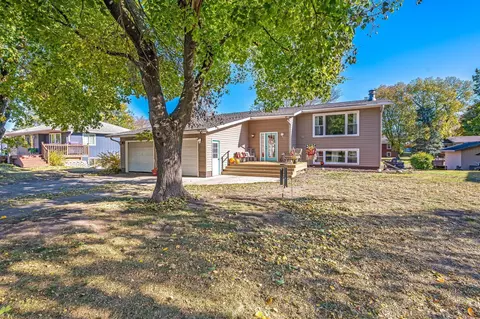 302 N Manyaska St, Sherburn, MN 56171