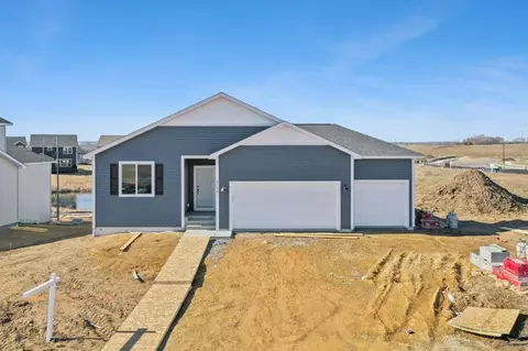 3149 Seminary Dr, New Brighton, MN 55112