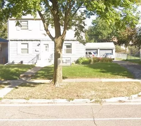 2093 Burns Ave, Saint Paul, MN 55119