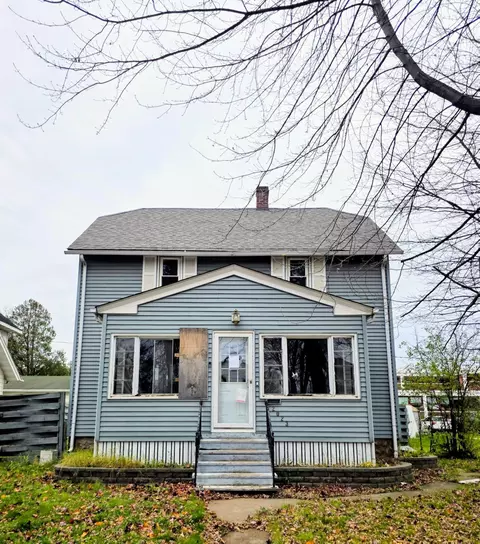 2023 6th Ave E, Hibbing, MN 55746