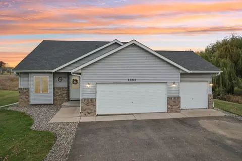 37816 Hawthorne Ave, North Branch, MN 55056