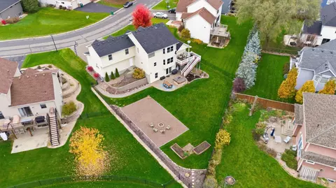 604 Topaz Ln, Hudson, WI 54016