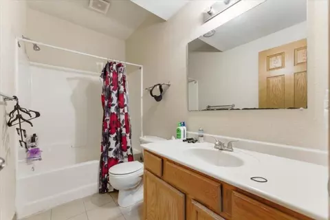 Bath - 1312 5th Ave S, Saint Cloud, MN 56301 photo 1 of 4