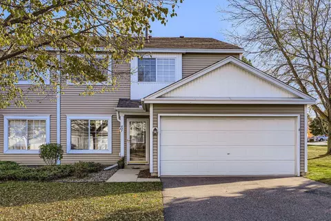 497 Leeward Trl, Woodbury, MN 55129