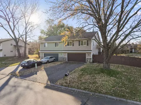 7520 Upper 167th St W, Lakeville, MN 55044