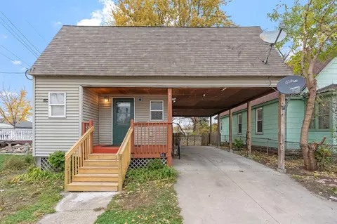463 Topping St, Saint Paul, MN 55117