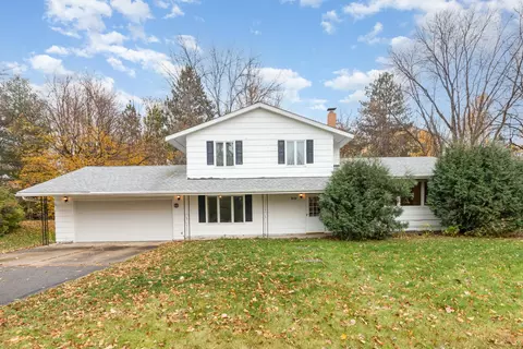 9832 Chisholm Trl, Hamel, MN 55340