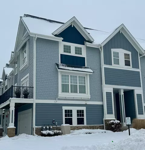 15575 Early Bird Cir, Apple Valley, MN 55124