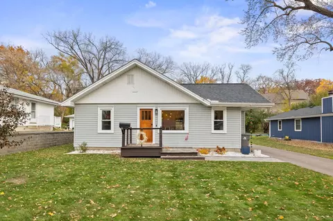 1316 Gettysburg Ave N, Golden Valley, MN 55427