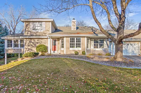 14730 Oak Run Ln, Burnsville, MN 55306