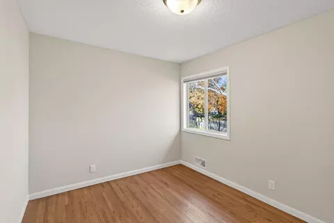2101 W 89th St, Bloomington, MN 55431 photo 18