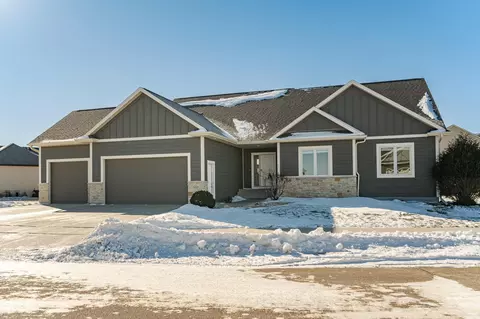 1497 Century Corner Ln NE, Rochester, MN 55906