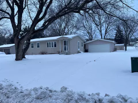 2705 15th St SE, Rochester, MN 55904