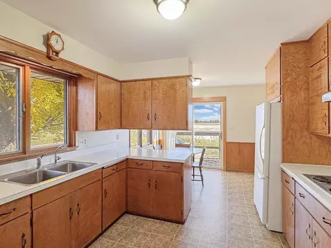 Kitchen - 514 E Hollett St, Tracy, MN 56175 photo 2 of 4