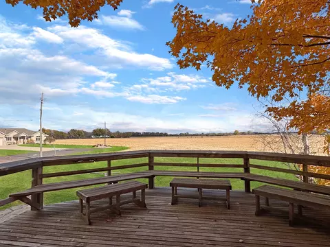 Exterior - 514 E Hollett St, Tracy, MN 56175 photo 3 of 7