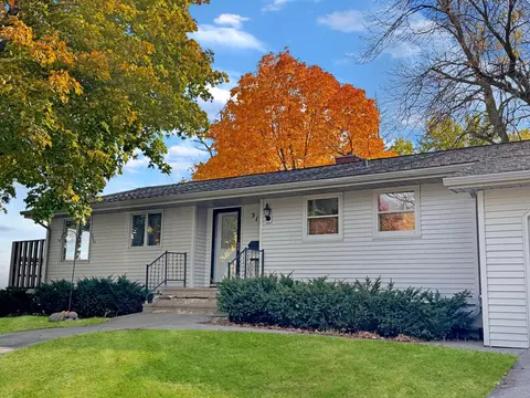 Exterior - 514 E Hollett St, Tracy, MN 56175 photo 2 of 7