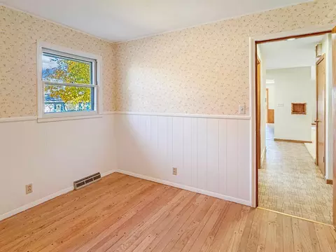 Bedroom - 514 E Hollett St, Tracy, MN 56175 photo 1 of 5