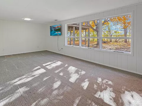 Living - 514 E Hollett St, Tracy, MN 56175 photo 2 of 3