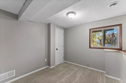 Bedroom - 4437 Radnor Rd, Mound, MN 55364 photo 8 of 8