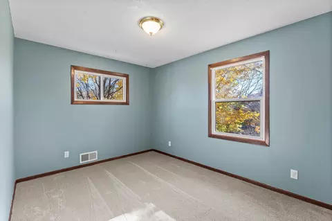 Bedroom - 4437 Radnor Rd, Mound, MN 55364 photo 1 of 8