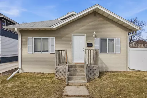 1001 9th Ave N, Fargo, ND 58102
