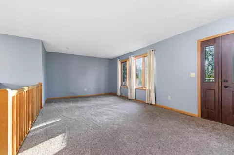 Living - 721 Todd St, Brainerd, MN 56401 photo 2 of 3