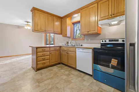 Kitchen - 721 Todd St, Brainerd, MN 56401 photo 2 of 2