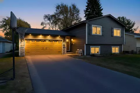 5538 Yates Ave N, Crystal, MN 55429