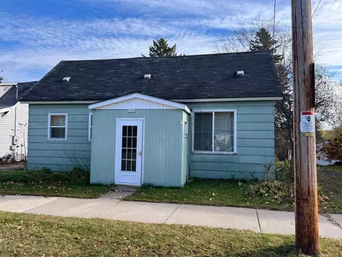 1520 Western Ave, Cumberland, WI 54829