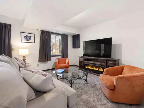 Living - 2242 Spruce Dr, Brainerd, MN 56401 photo 7 of 7