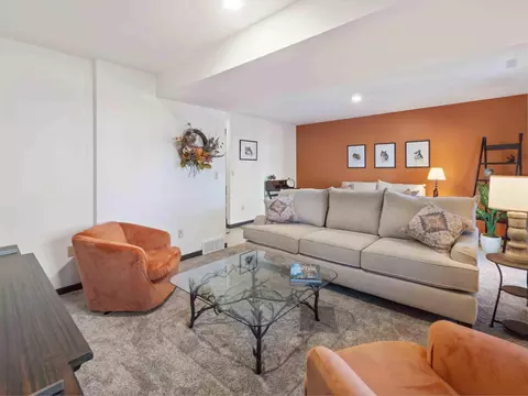 Living - 2242 Spruce Dr, Brainerd, MN 56401 photo 5 of 7