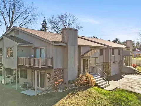 2242 Spruce Dr, Brainerd, MN 56401