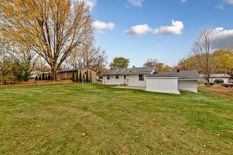821 Valley View Rd, Faribault, MN 55021 photo 9