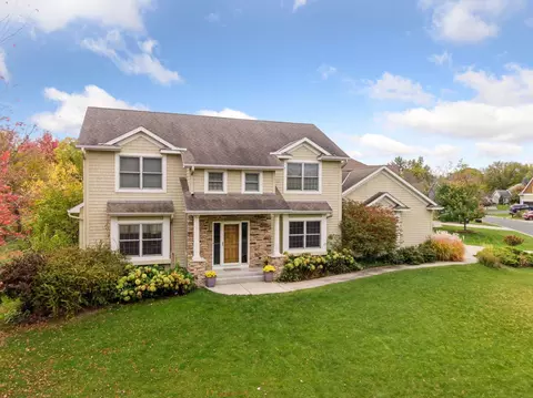 6675 Walnut Dr, Mound, MN 55364