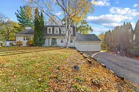 980 Island Lake Ave, Shoreview, MN 55126