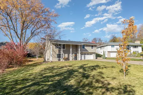 3244 Ensign Ct N, New Hope, MN 55427