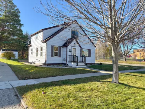 641 Spruce St, Fergus Falls, MN 56537