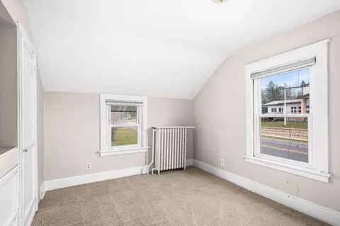Bedroom - 3 W Linden St, Duluth, MN 55811 photo 3 of 8