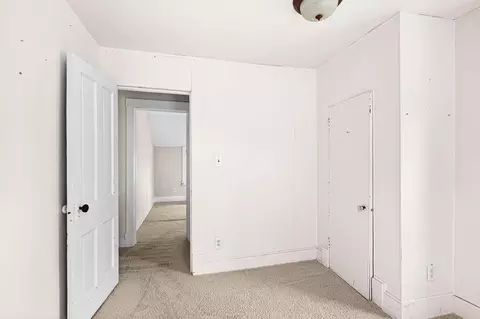 Bedroom - 3 W Linden St, Duluth, MN 55811 photo 6 of 8