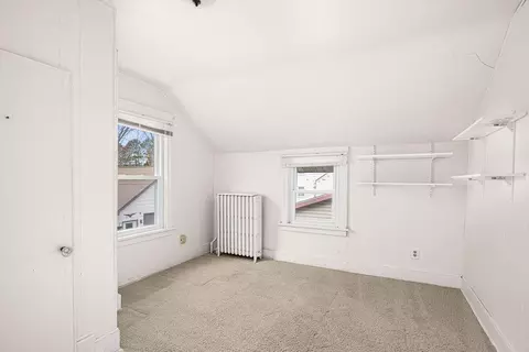 Bedroom - 3 W Linden St, Duluth, MN 55811 photo 5 of 8