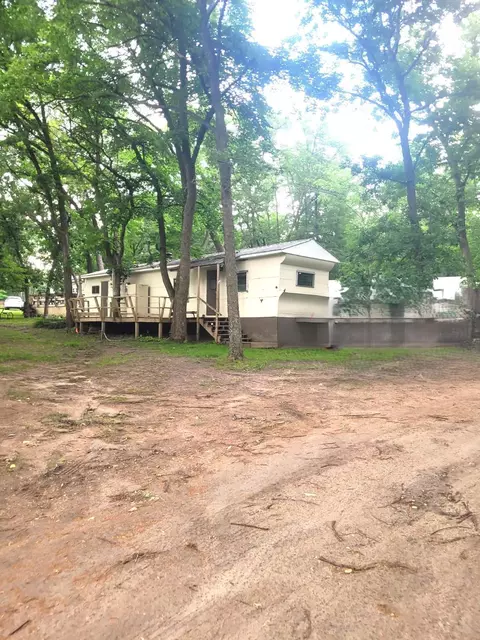 42502 240th St #31, Henning, MN 56551