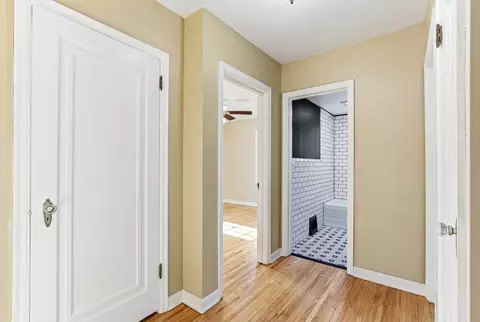 Entry Way - 210 5th Ave NE, Faribault, MN 55021 photo 3 of 4