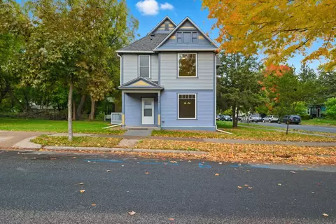 902 22nd Ave N, Minneapolis, MN 55411