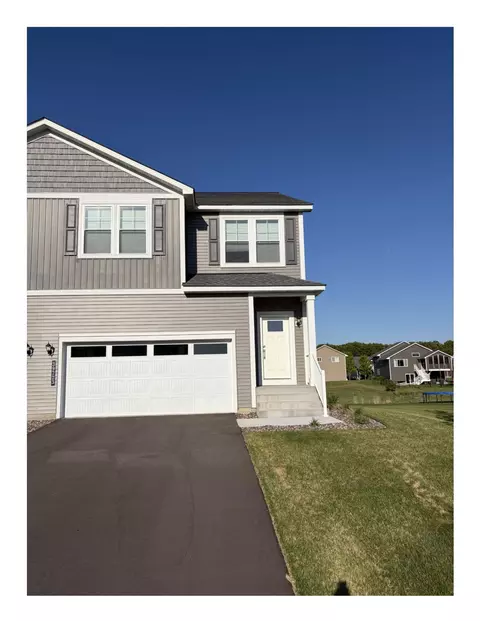 39723 Fallbrook Ave, North Branch, MN 55056