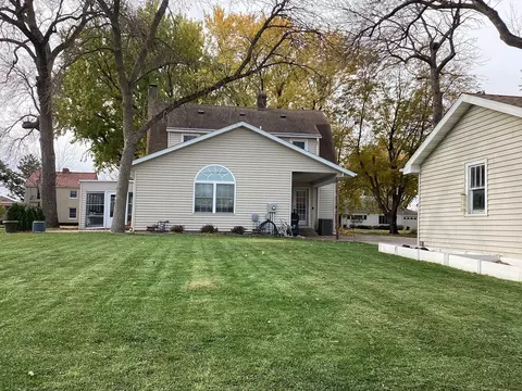 Exterior - 212 Lee Pl, Albert Lea, MN 56007 photo 8 of 8