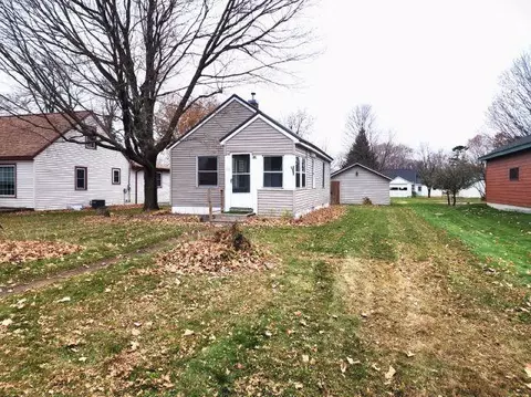 515 S 5th St, Luck, WI 54853 photo 4