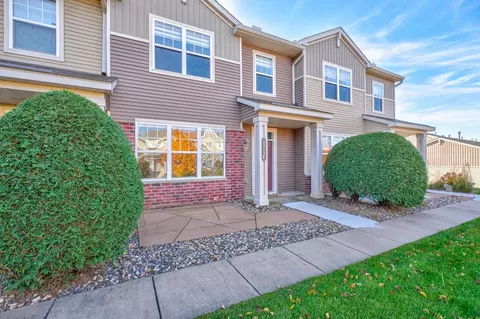 3352 Hazel Trl #E, Woodbury, MN 55129